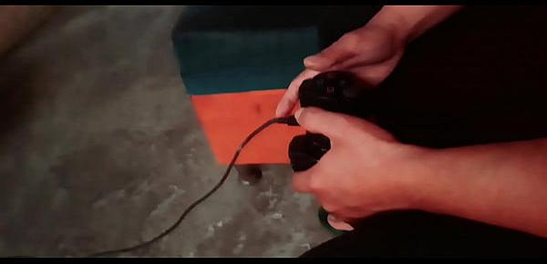  Jugando play FIFA le pido a un amigo que me meta su palanca